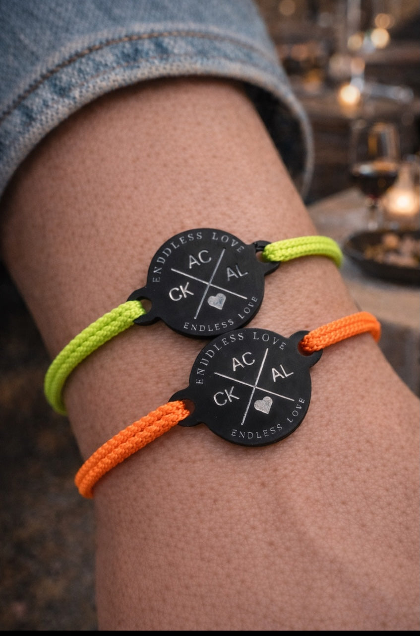 Familienarmband personalisiert mit Initialen -Happycoin Familienbande