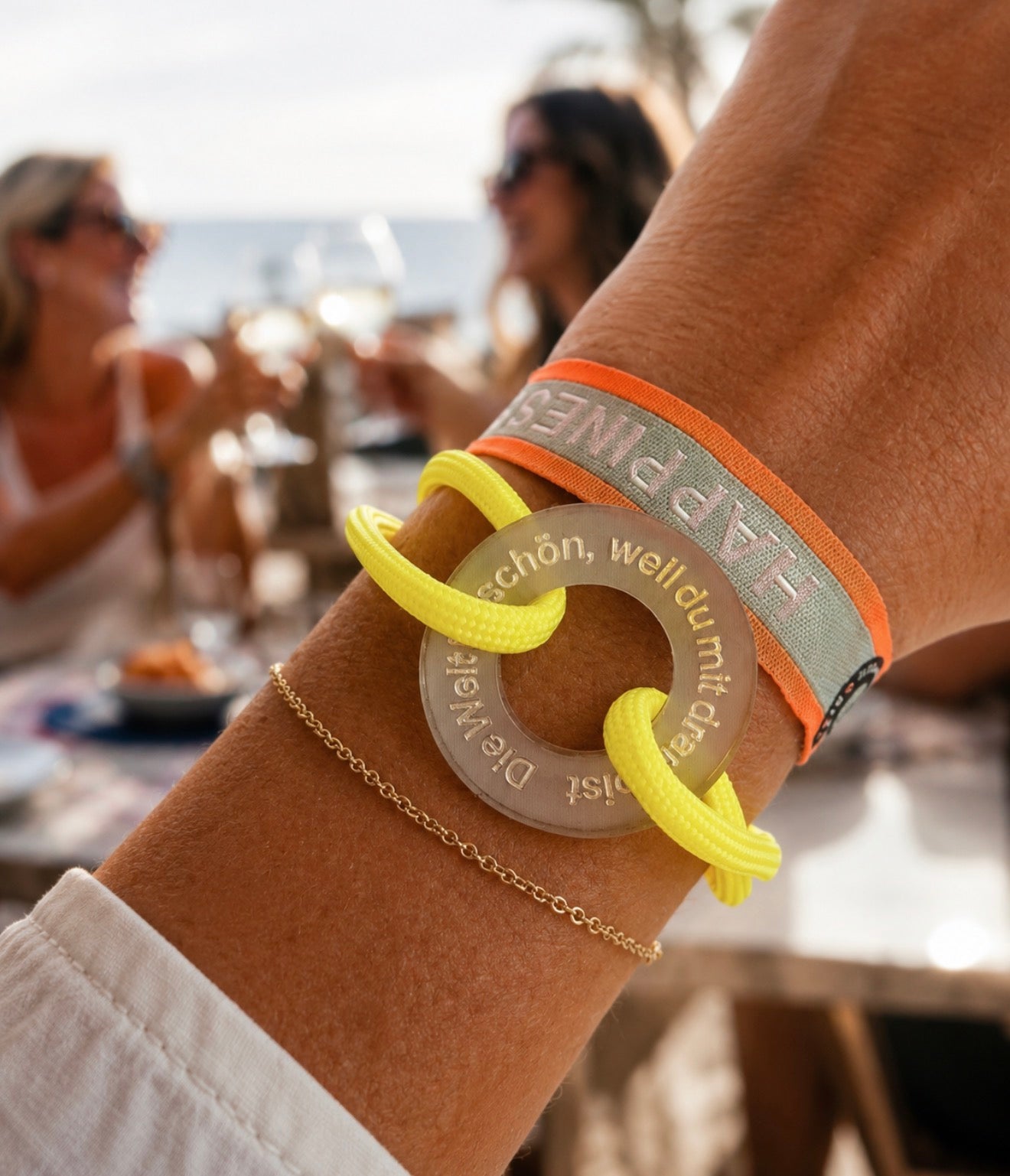 DIE WELT IST SCHÖN, WEIL DU MIT DRAUF BIST I  Happycoin Statement-Armband