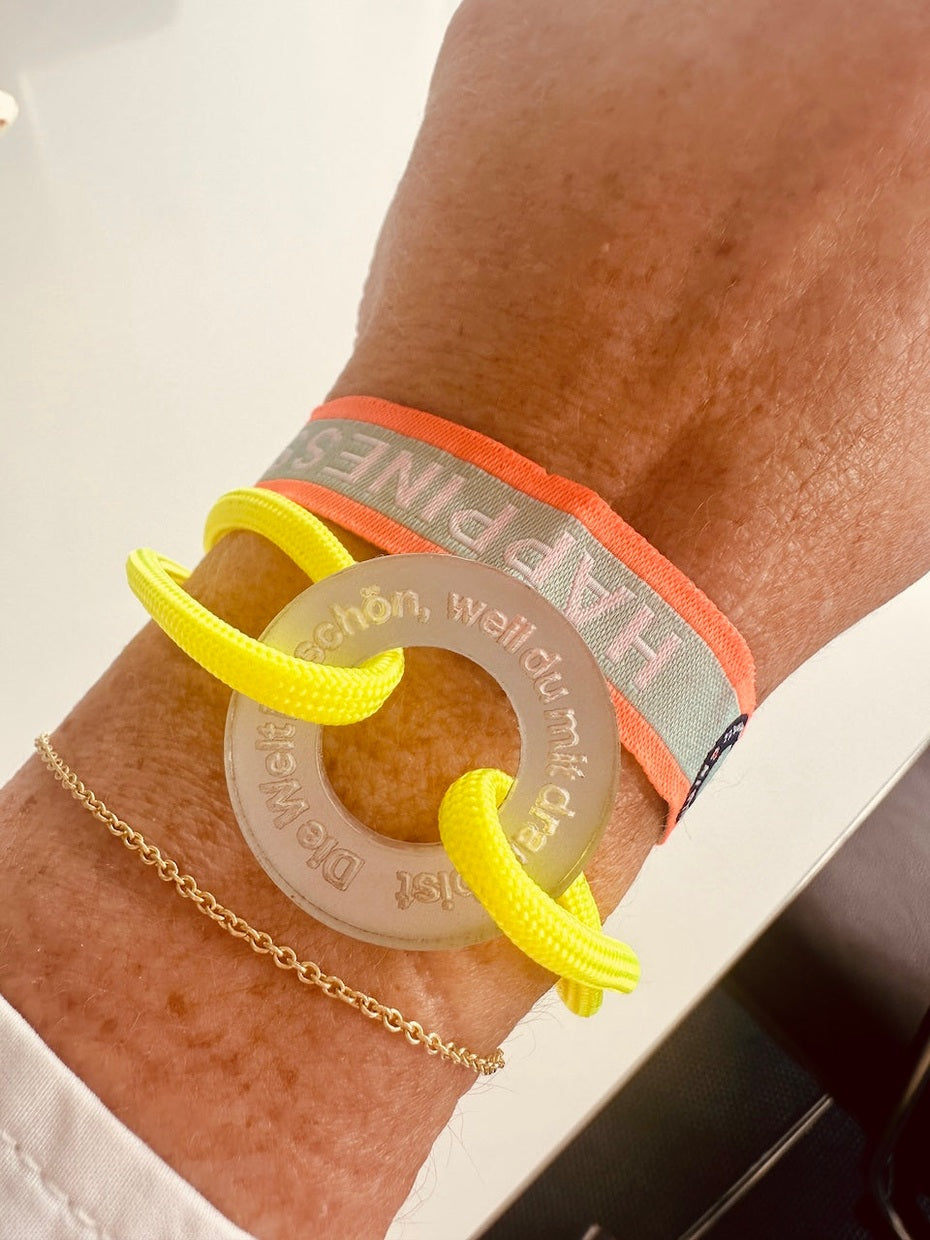 DIE WELT IST SCHÖN, WEIL DU MIT DRAUF BIST - Happycoin Armband